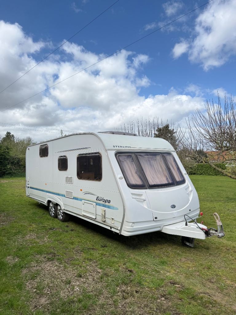 2005 Sterling Europa 600 - 6 berth