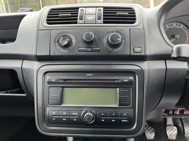 2009 Skoda Fabia 1.2 1 5dr HATCHBACK Petrol Manual