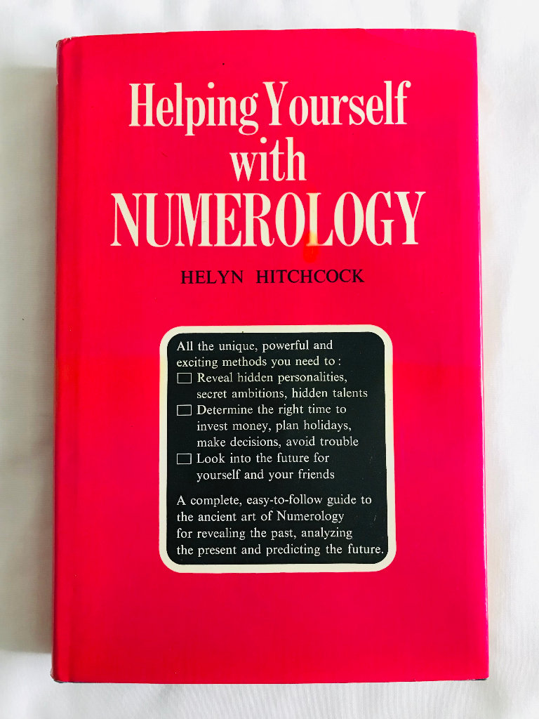 Helping Yourself with Numerology - Helyn Hitchcock - Hardcover