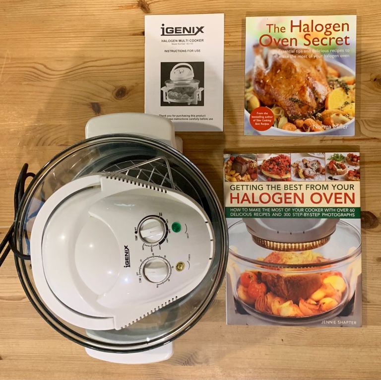 Halogen Oven and Recipe Books 