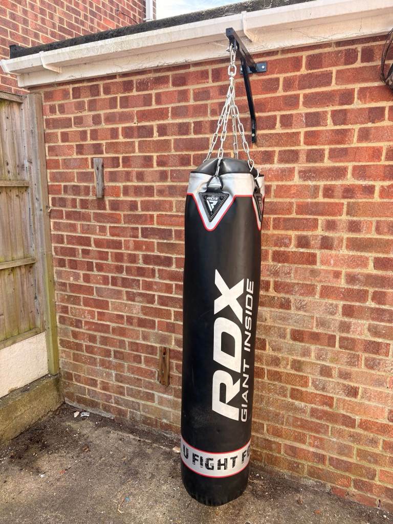 RDX Heavy Punch Bag with Wall Bracket, Chains & Gloves – Collection Only