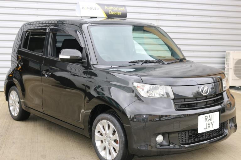 2011 Daihatsu Materia 1.33 VVT-i SR 5dr Multidrive S (NISSAN CUBE / TOYOTA bb / SCION XB ) Hatchb...