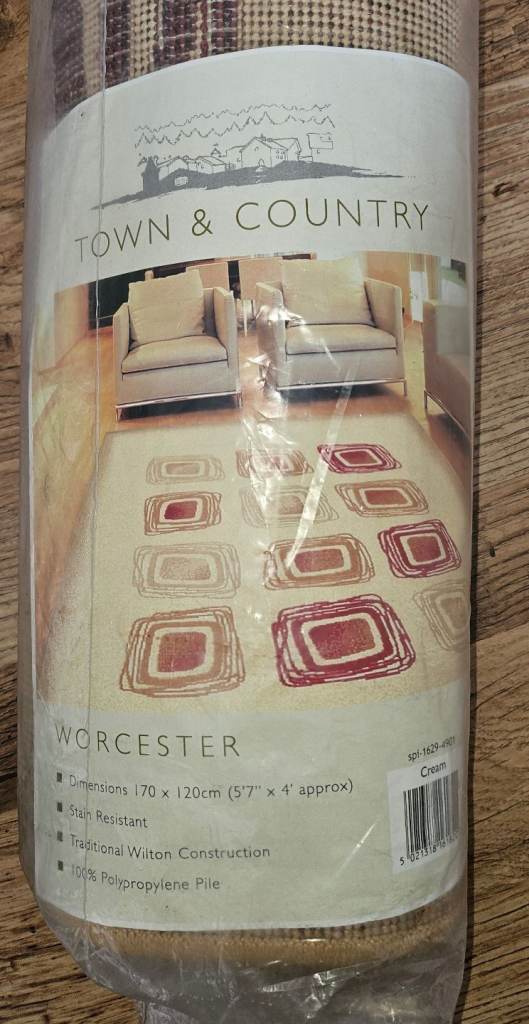 Cream Rug (never used)