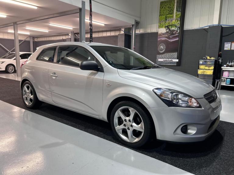 2010 Kia Pro Ceed 1.4 1 3dr HATCHBACK Petrol Manual
