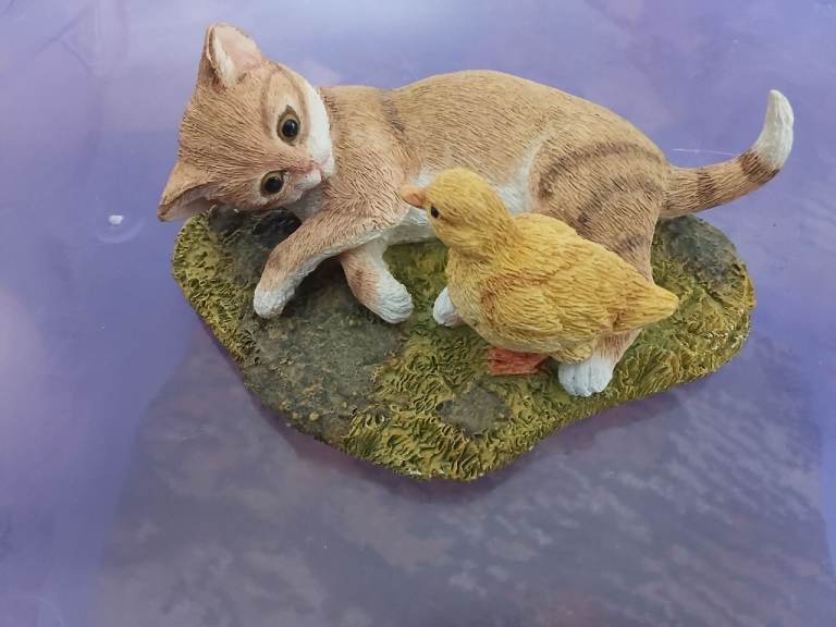 Sheratt and Simpson cat ornament, kitten and duckling