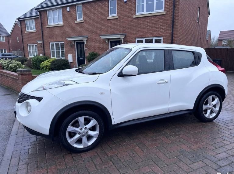 Nissan, JUKE, Hatchback, 2012, Manual, 1598 (cc), 5 doors