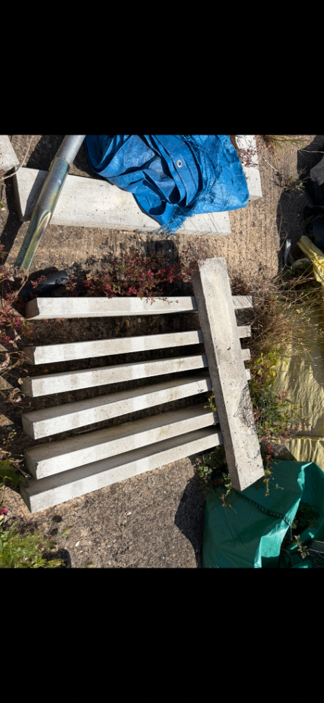 Concrete Posts / Fence Posts – Good Condition