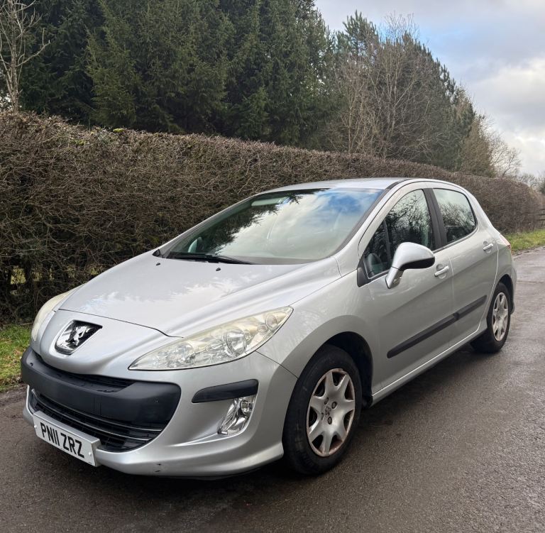 2011 Peugeot 308 1.6 Diesel £35 road tax! bargain cheap car like Corsa Clio polo etc