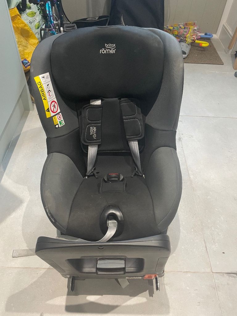Britax Römer DualFix M i-Size Car Seat – Good Condition