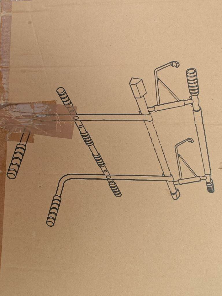 iDeer Life 2-in-1 Doorway Pull-Up Bar & Dip Station - Brand New with extra accessories