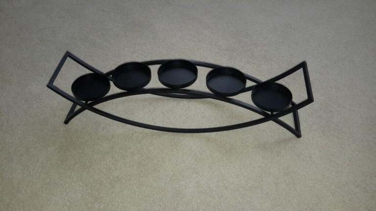 Wrought iron brand new 5 plant pot stand