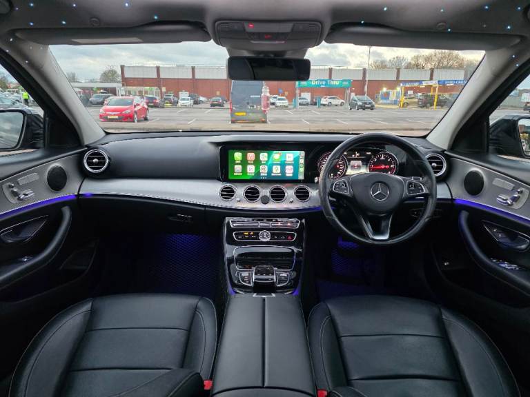 Mercedes-Benz E220 2017 premium sunroof- e class 