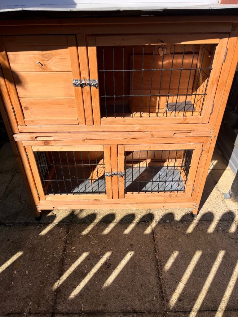 Rabbit hutch 