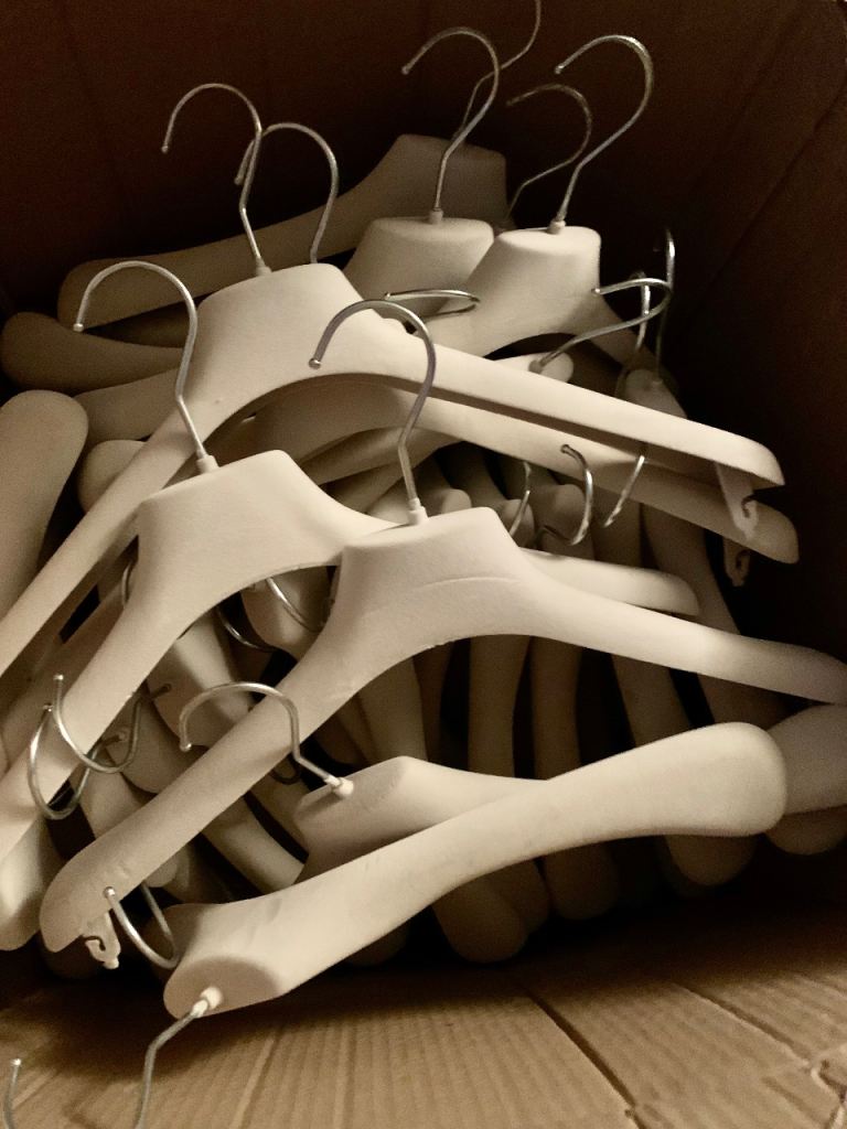 Luxury 150 cream flock heavy duty hangers 