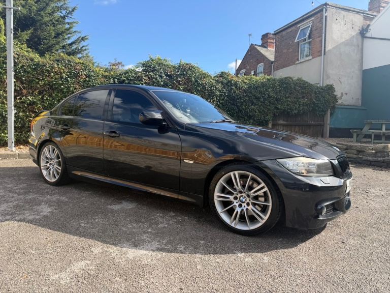 BMW, 3 SERIES, Saloon, 2011, Semi-Auto, 2993 (cc), 4 doors