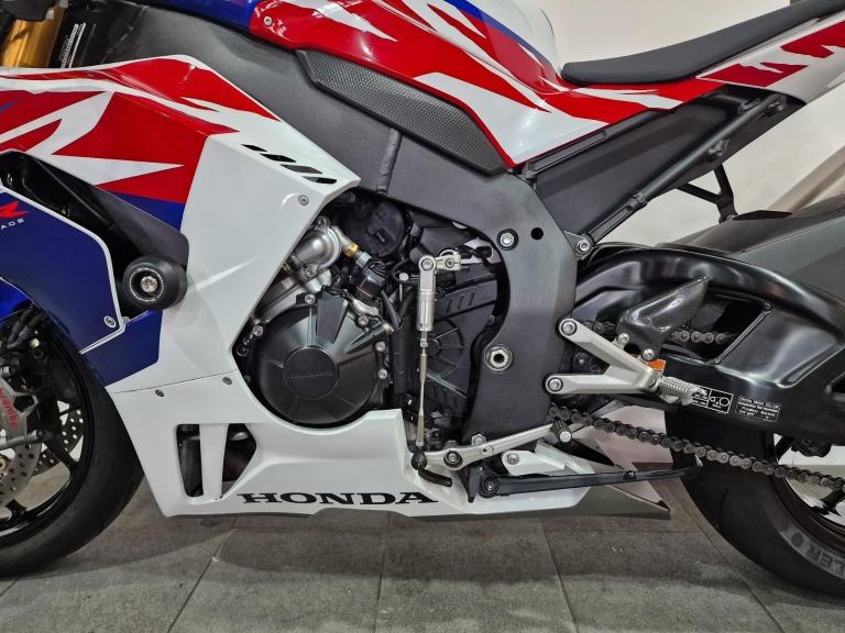 2024 Honda Fireblade CBR1000RRR SP, 30th Anniversary Edition, Warranty 06/26