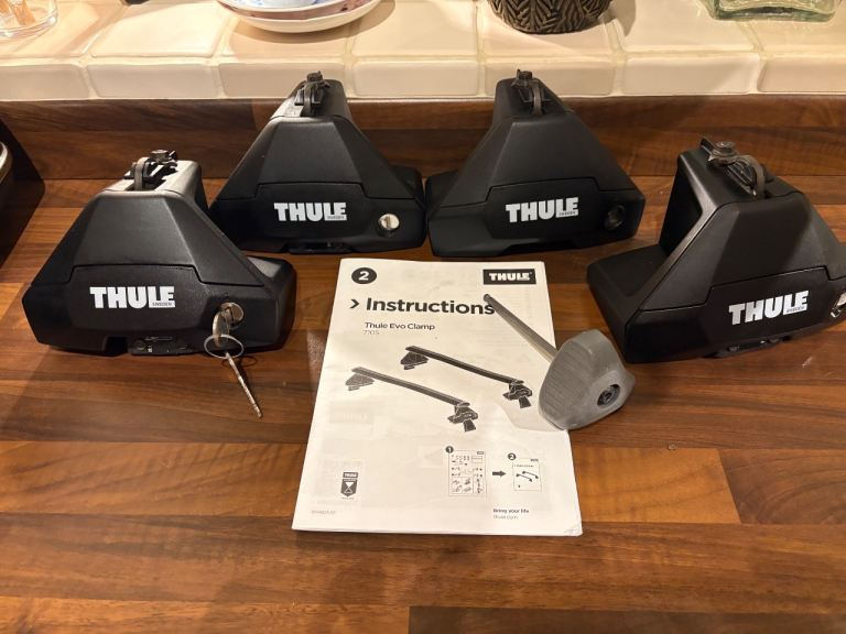 THULE 7105 footpack instructions and 2 key vgc.
