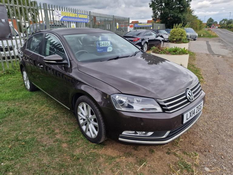 2014 Volkswagen Passat 2.0 TDI Bluemotion Tech Executive 4dr SALOON Diesel Manual