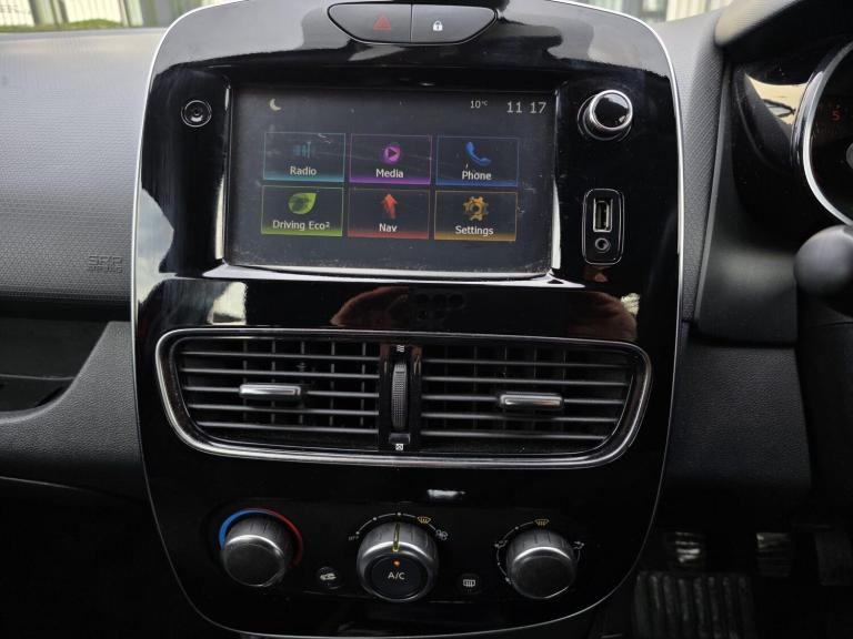 2016 Renault Clio 1.5 dCi Dynamique Nav Euro 6 (s/s) 5dr HATCHBACK Diesel Manual