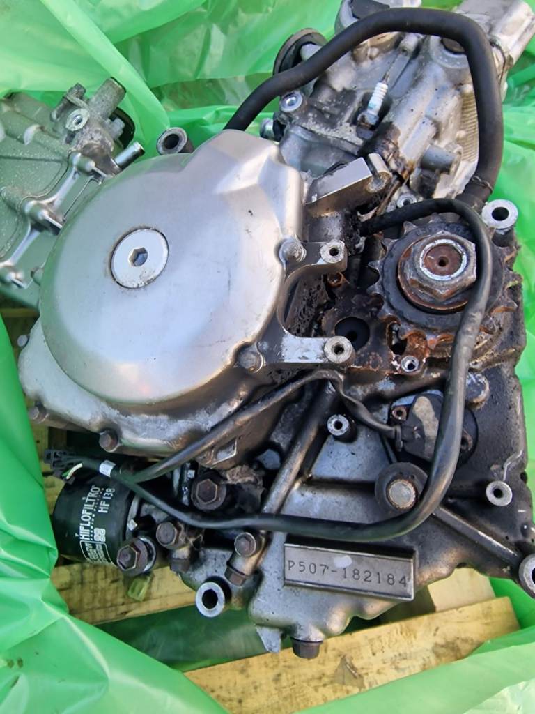 SV650s 2014 Engine