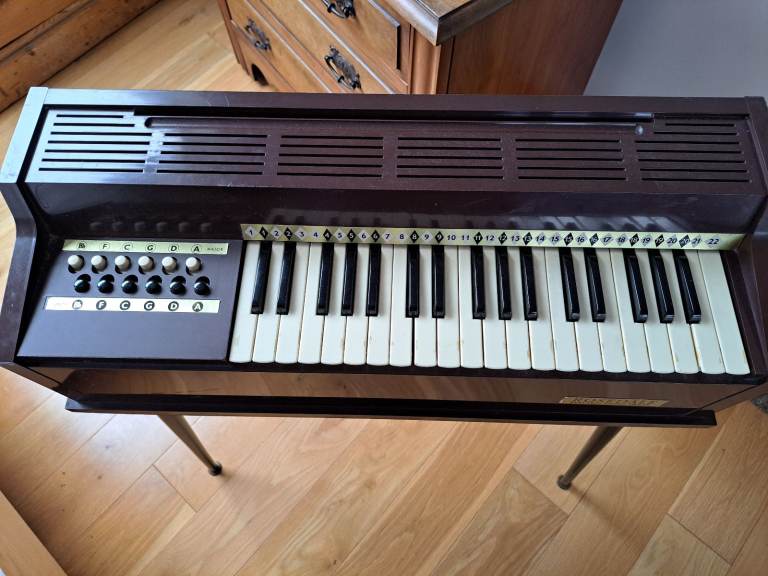 Vintage Rosedale 1222 Electric Chord Organ 