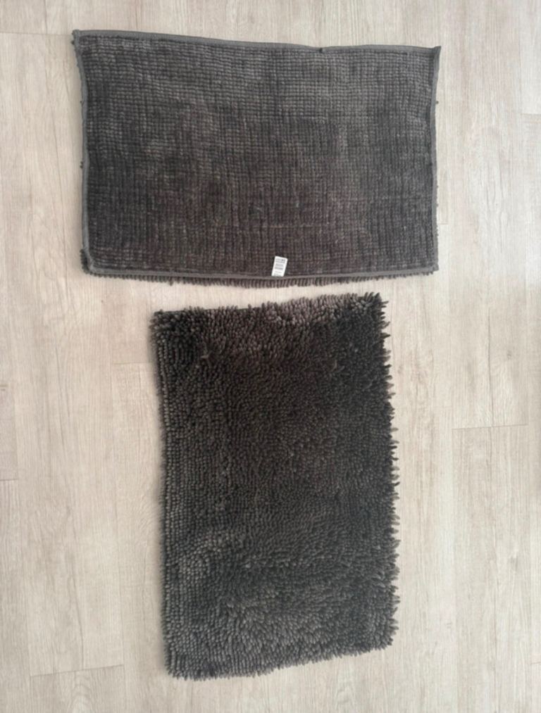 Pair of Grey M&S Bath Mats - Soft & Absorbent