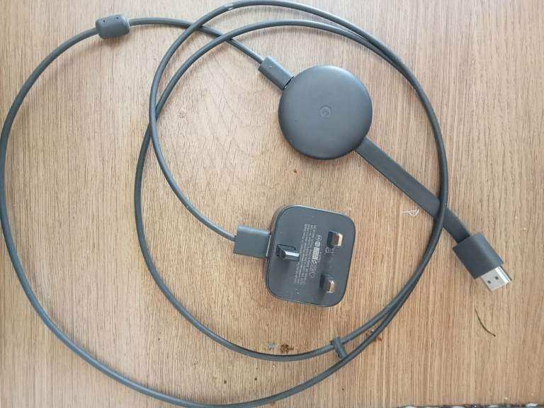 Google Chromecast with Power Adapter