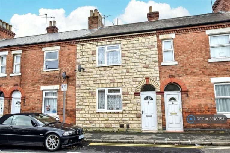 3 bedroom house in Leavesden Road, Watford, WD24 (3 bed) (#3016054)