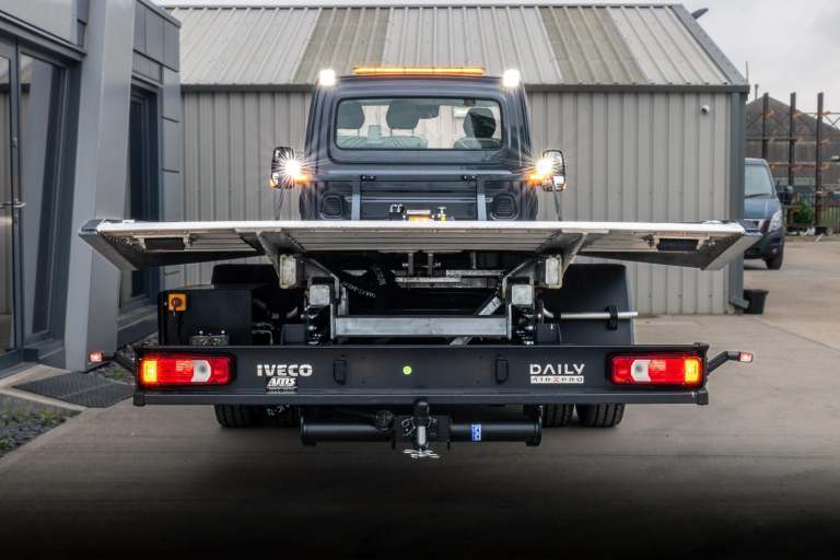 2025 IVECO DAILY 7.2T 180BHP MANUAL RECOVERY TRUCK TILT AND SLIDE FULLY LOADED!