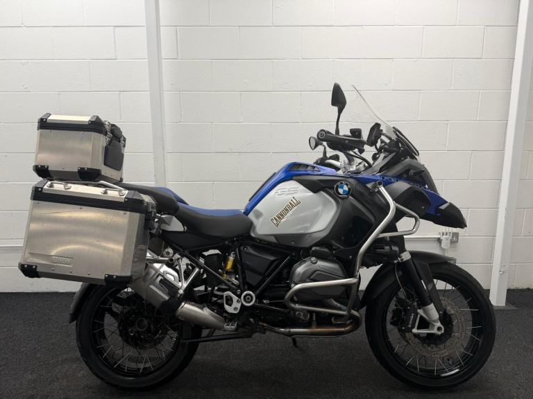 BMW R1200GS ADVENTURE ABS ** Full BMW Luggage - Dynamic ESA **