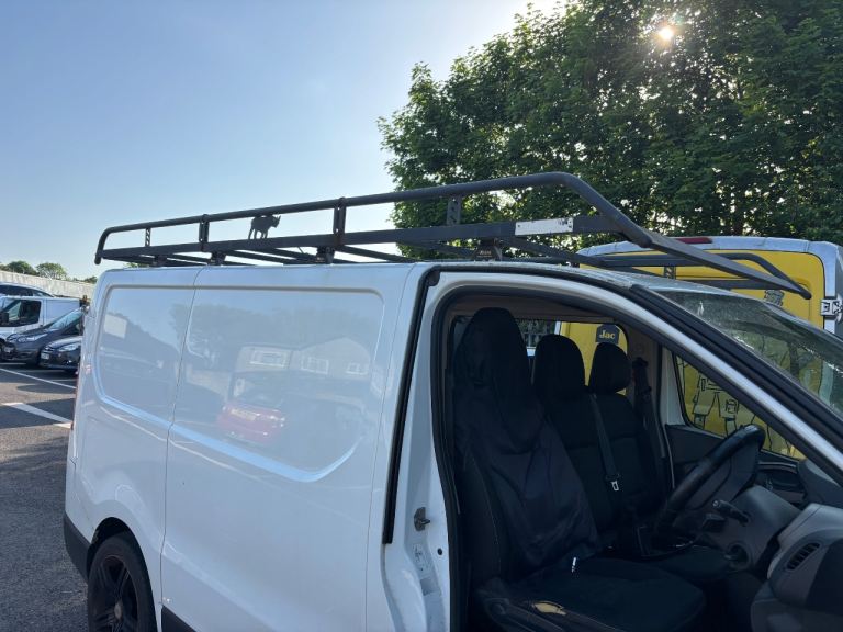 Rhino roof rack with roller Renault /vauxhall 