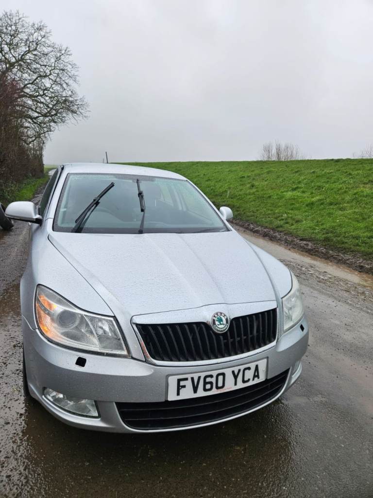 Skoda, OCTAVIA, Hatchback, 2010, Semi-Auto, 1598 (cc), 5 doors