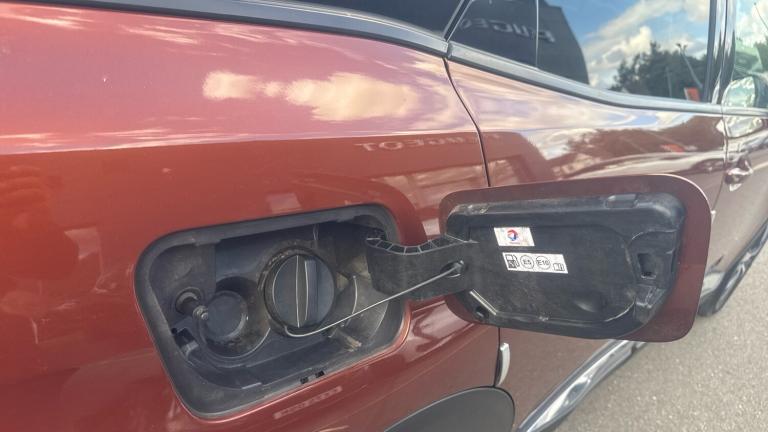 2019 Peugeot 3008 1.2 PureTech Allure EAT Euro 6 (s/s) 5dr SUV Petrol Automatic