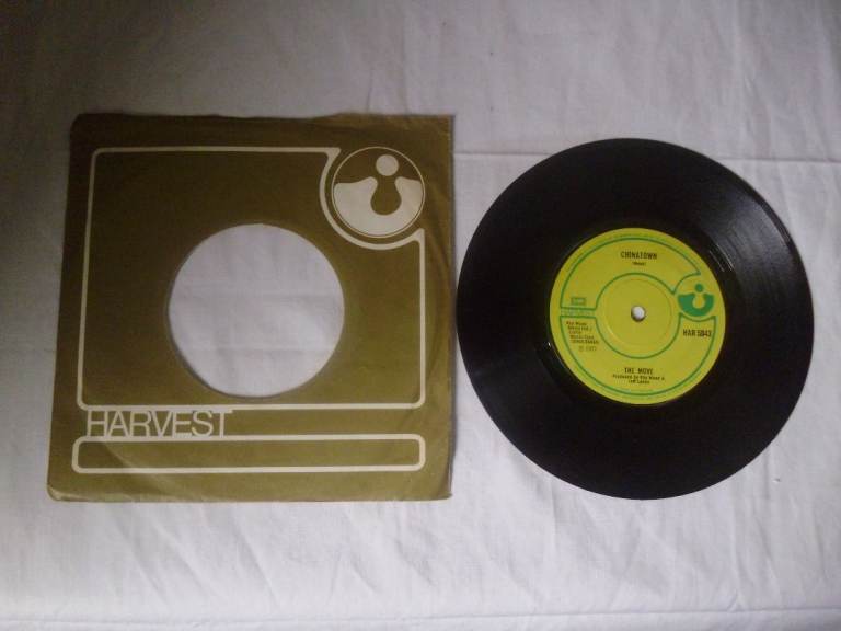 THE MOVE 'CHINA TOWN' 7'' VINYL SINGLE ON HARVEST LABEL.