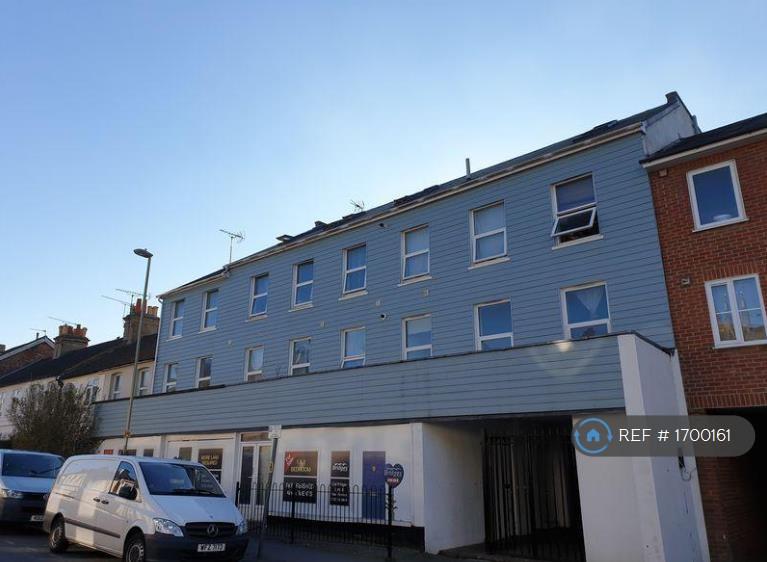 2 bedroom flat in Alldermen House, Aldershot, GU11 (2 bed) (#1700161)
