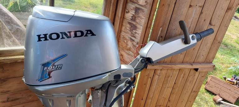 2007 Honda 30HP 4-Stroke Outboard Engine (BF30D) - Runs great