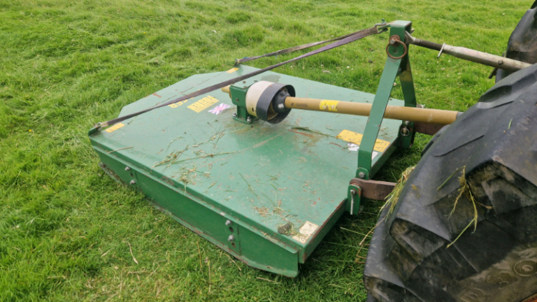 Tractor foster tl5 semi offset grass topper 