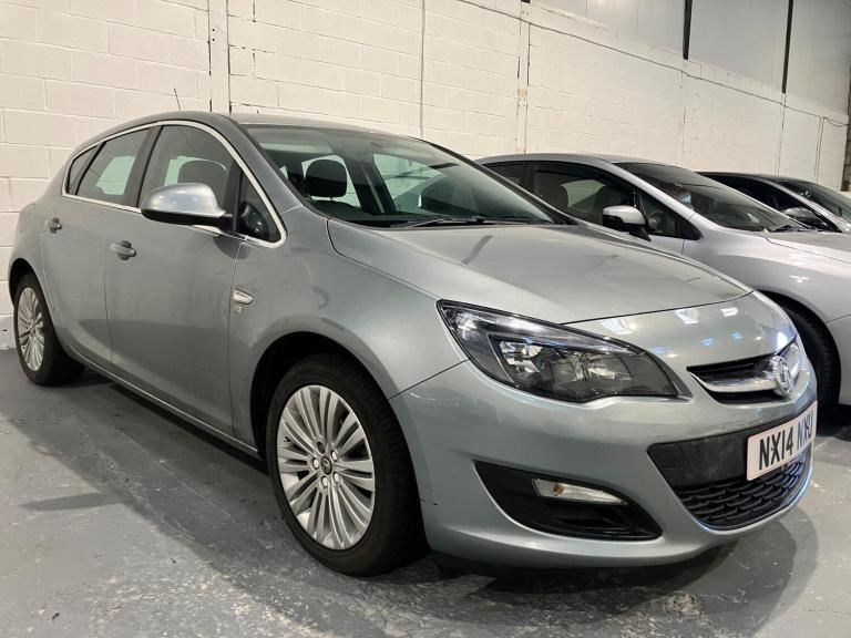2014 Vauxhall Astra 1.4 16v Excite Euro 5 5dr HATCHBACK Petrol Manual