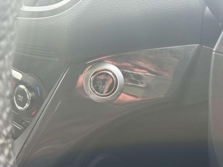 2014 Ford Kuga 2.0 Kuga Titanium 4x2 TDCi 5dr - NATIONAL DELIVERY* SUV Diesel Manual