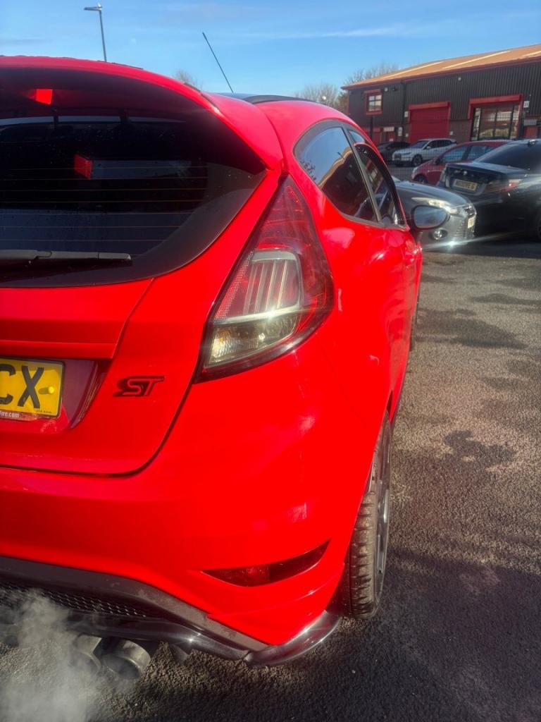 FORD FIESTA 1.0 T EcoBoost ST-Line 2016