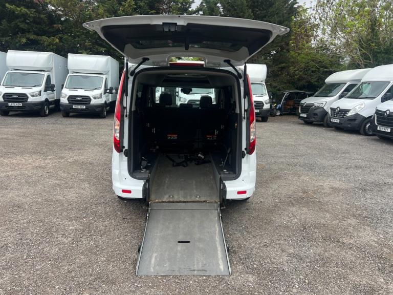 2017 Ford Tourneo Connect GRAND TITANIUM TDCI WAV (WHEELCHAIR ACCESS) Panel Van Diesel Manual