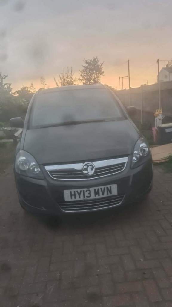 Vauxhall, ZAFIRA, MPV, 2013, Manual, 1686 (cc), 5 doors