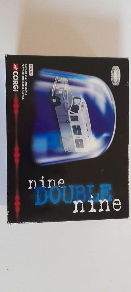 Corgi Nine Double Nine DaimlerDC27 Croydon  Ambulance service model  - Good Condition