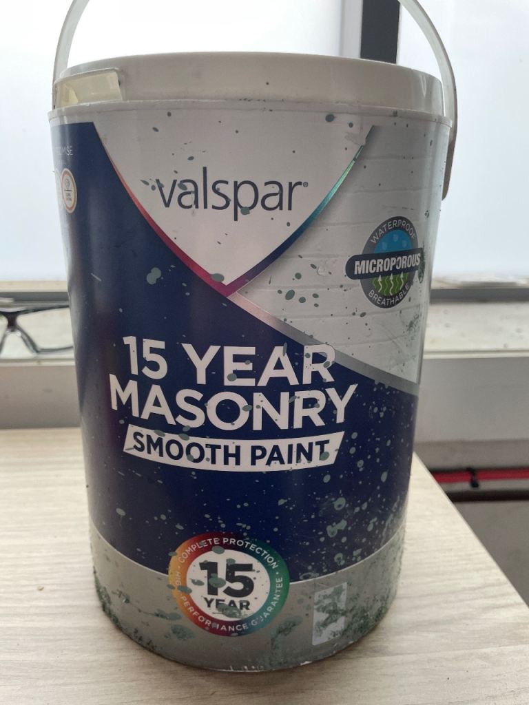 7 x Valspar White Masonry Paint 5L - New