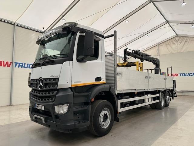 Mercedes Actros 2532 6x2 Rear Lift Brick Grab