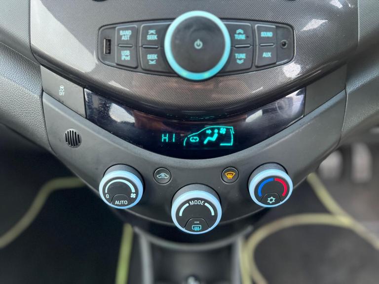 2012 Chevrolet Spark 1.2i LT Euro 5 5dr HATCHBACK Petrol Manual