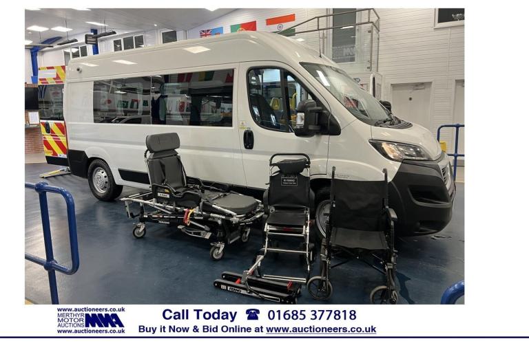 2019 Peugeot Boxer 435 L3H2 2.0 BLUE HDI 130PS LWB 5 SEAT DISABLED  MINIBUS. ----------------- Mi...