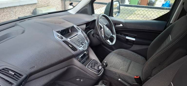 Ford, GRAND TOURNEO CONNECT, MPV, 2015, Manual, 1560 (cc), 5 doors