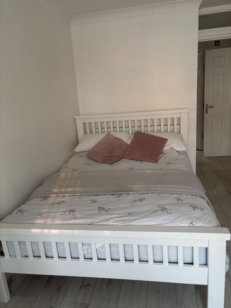 A 1 bed house to rent with all bills included, IG11