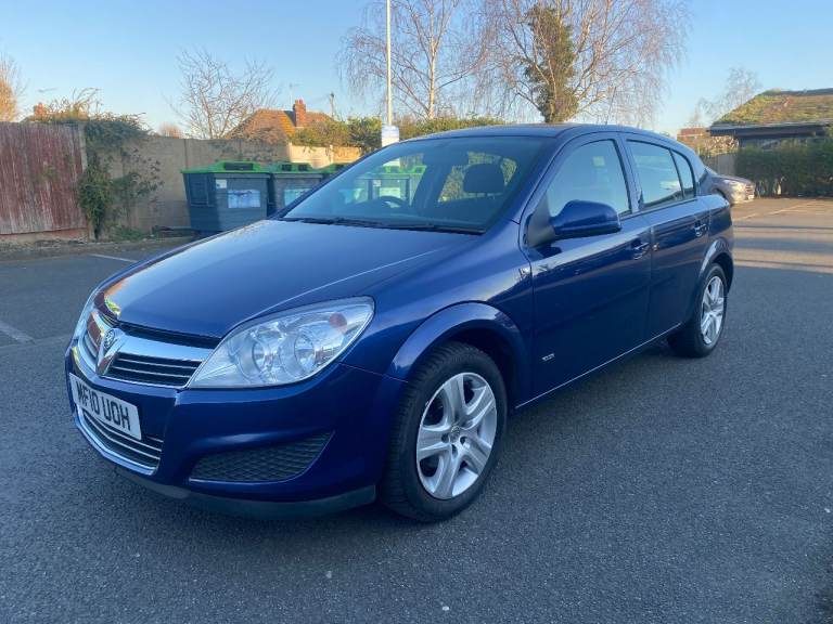 VAUXHALL  ASTRA  1.6 CLUB  2010  5 DOOR 5 SPEED IN VGC  MANY NEW PARTS NEW MOT NEW SERVICE